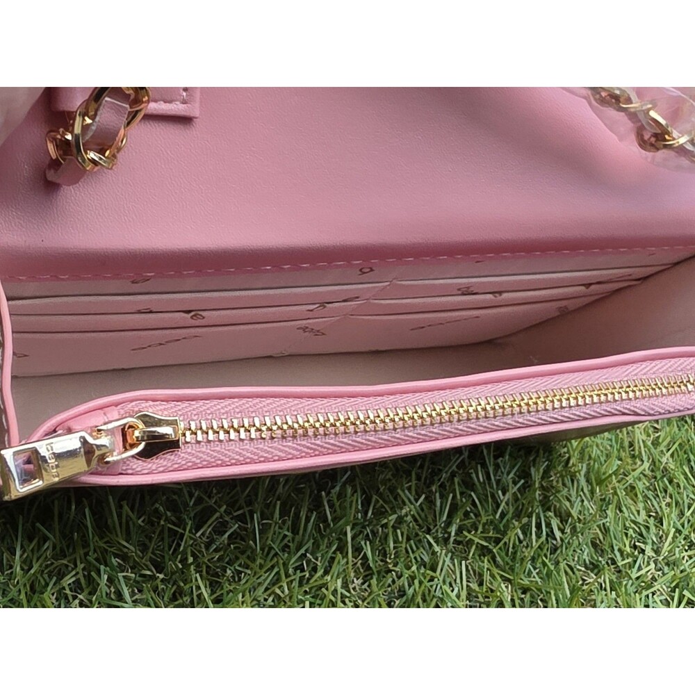 NWOT Bebe BLUSH PINK RAELYNN CROSSBODY CLUTCH W/GOLD METAL HANDLE Shoulder Strap - Picture 12 of 13